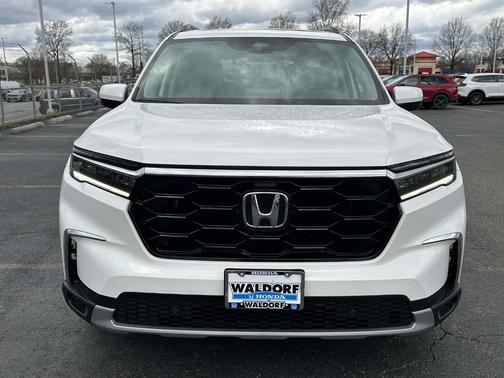 2023 Honda Pilot Touring