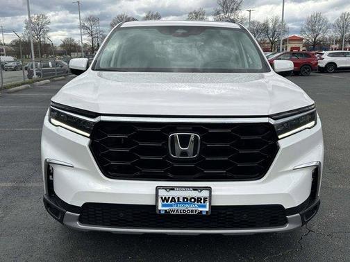 Platinum White Pearl 2023 Honda Pilot Touring