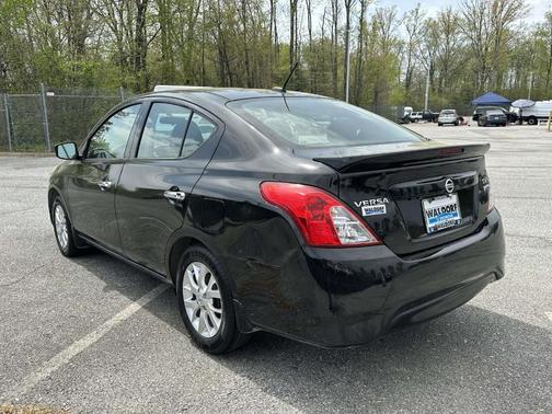 Black 2017 Nissan Versa 1.6 SV