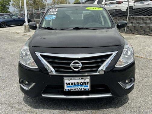 Black 2017 Nissan Versa 1.6 SV