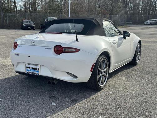 2022 Mazda MX-5 Miata Grand Touring