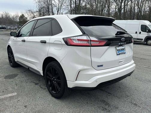 2022 Ford Edge Sport