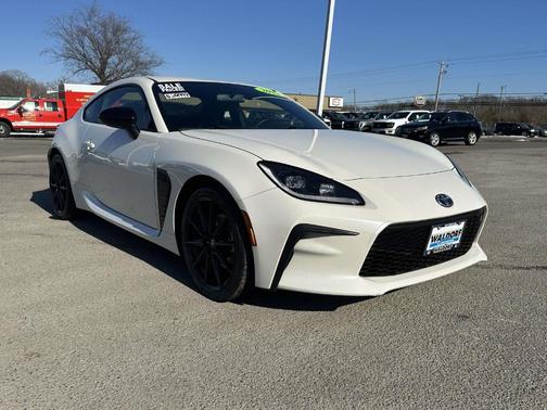 2023 Toyota GR86 Premium