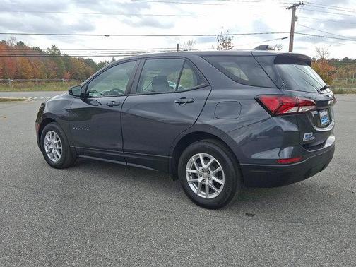 2022 Chevrolet Equinox LS