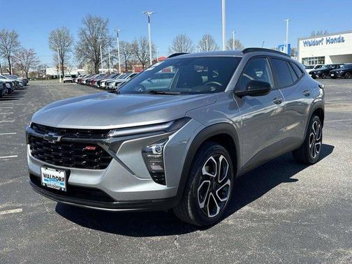 Sterling Gray Metallic 2025 Chevrolet Trax 2RS