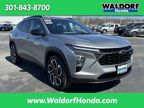 Sterling Gray Metallic 2025 Chevrolet Trax 2RS