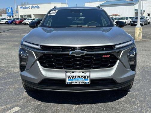 Sterling Gray Metallic 2025 Chevrolet Trax 2RS
