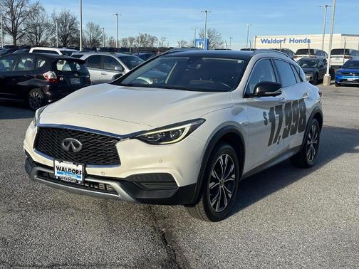 2019 INFINITI QX30 Luxe