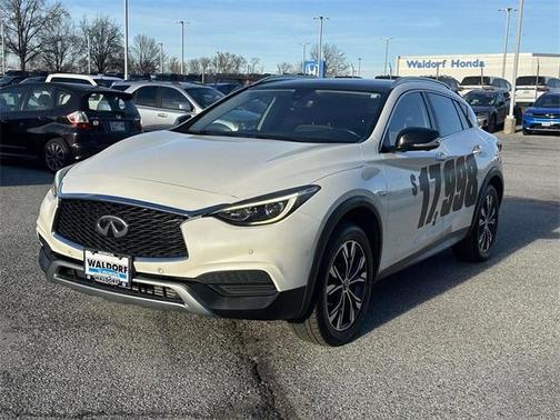2019 INFINITI QX30 Luxe