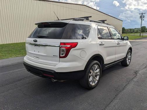Oxford White 2013 Ford Explorer XLT