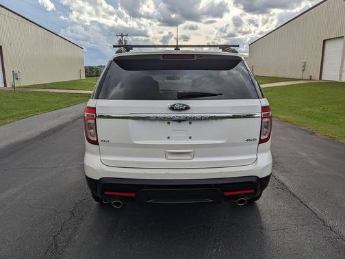Oxford White 2013 Ford Explorer XLT