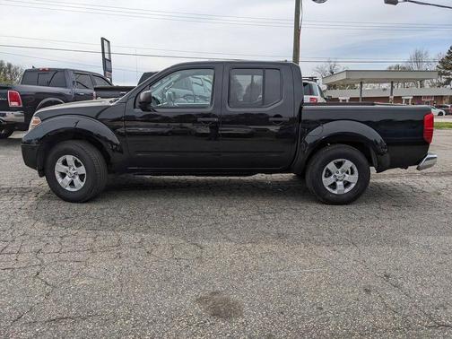 Super Black 2012 Nissan Frontier SV