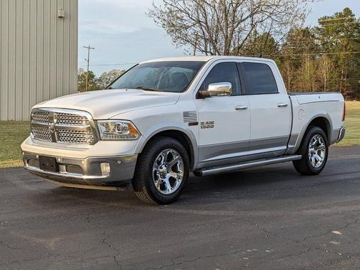 2016 RAM 1500 Laramie