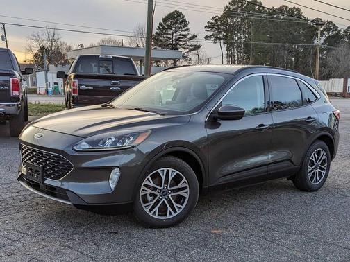 2020 Ford Escape SEL