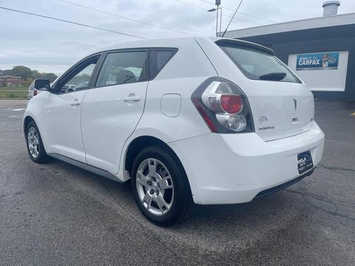 2009 Pontiac Vibe Base