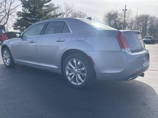 2015 Chrysler 300 Limited