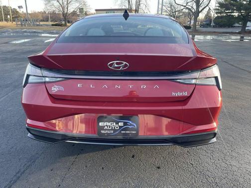 2022 Hyundai ELANTRA HEV Limited
