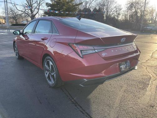 2022 Hyundai ELANTRA HEV Limited