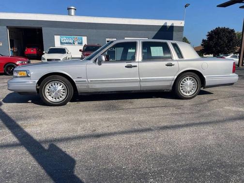 1996 Lincoln Town Car Cartier