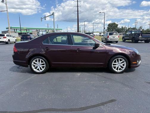 Burgundy 2012 Ford Fusion SEL