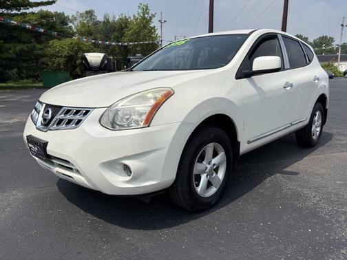 Pearl White 2013 Nissan Rogue S