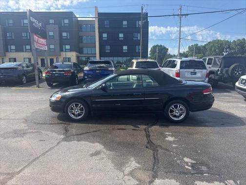 2005 Chrysler Sebring Base