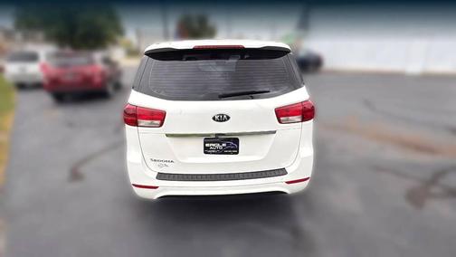2016 Kia Sedona L