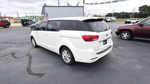 2016 Kia Sedona L