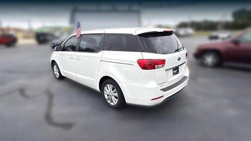 2016 Kia Sedona L