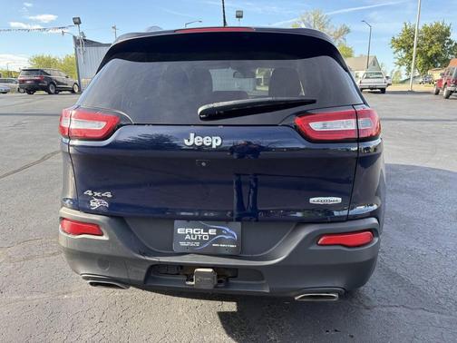 True Blue Pearlcoat 2015 Jeep Cherokee Latitude