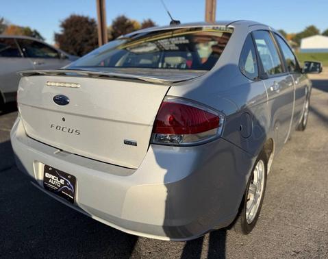 Silver 2008 Ford Focus SE