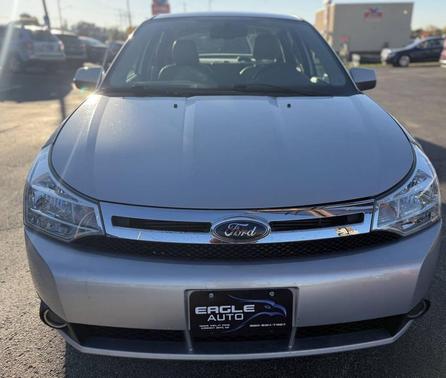 Silver 2008 Ford Focus SE