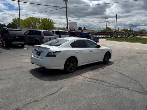 2014 Nissan Maxima SV