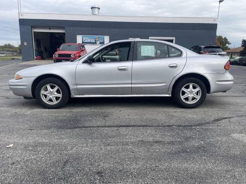 2003 Oldsmobile Alero GL1
