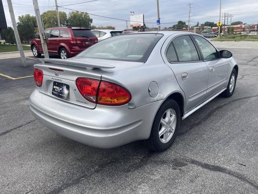 2003 Oldsmobile Alero GL1