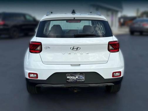 2021 Hyundai VENUE SEL