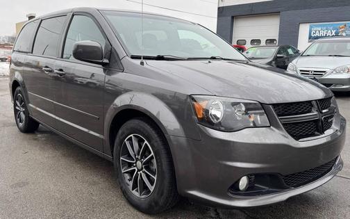 Granite Pearlcoat 2017 Dodge Grand Caravan SXT