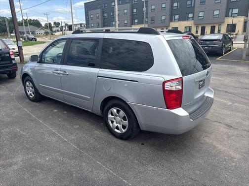 2006 Kia Sedona LX