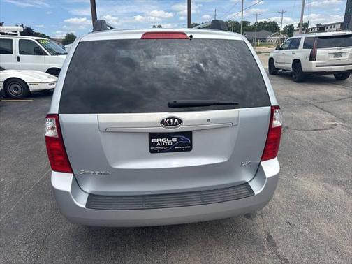 2006 Kia Sedona LX