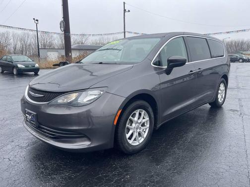 2017 Chrysler Pacifica Touring