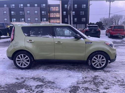 2017 Kia Soul +
