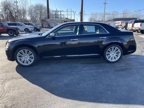 2011 Chrysler 300C Base