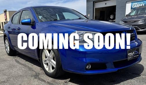 Blue Streak Pearlcoat 2013 Dodge Avenger SXT