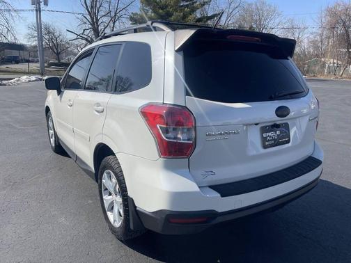 Satin White Pearl 2015 Subaru Forester 2.5i Premium
