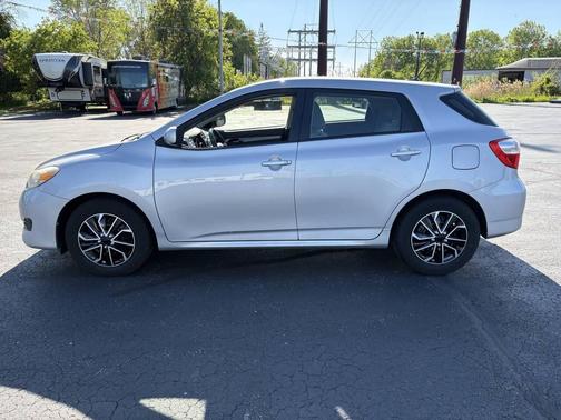 Classic Silver Metallic 2012 Toyota Matrix L