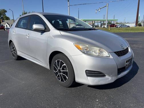 Classic Silver Metallic 2012 Toyota Matrix L