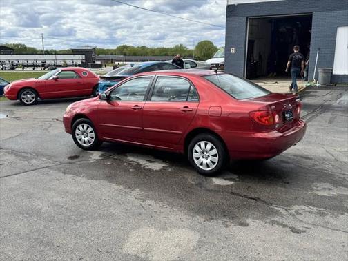 2004 Toyota Corolla LE