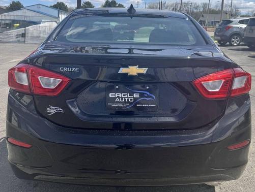 Mosaic Black Metallic 2018 Chevrolet Cruze LS