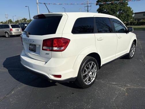 White 2017 Dodge Journey GT