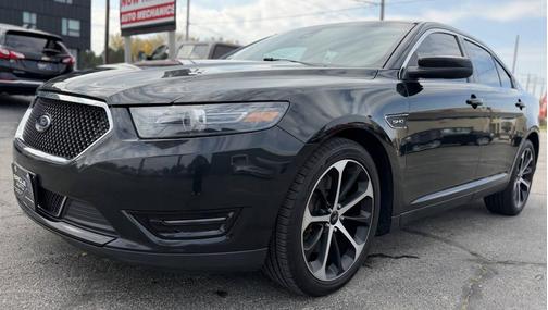 White Platinum Metallic Tri-Coat 2015 Ford Taurus SHO